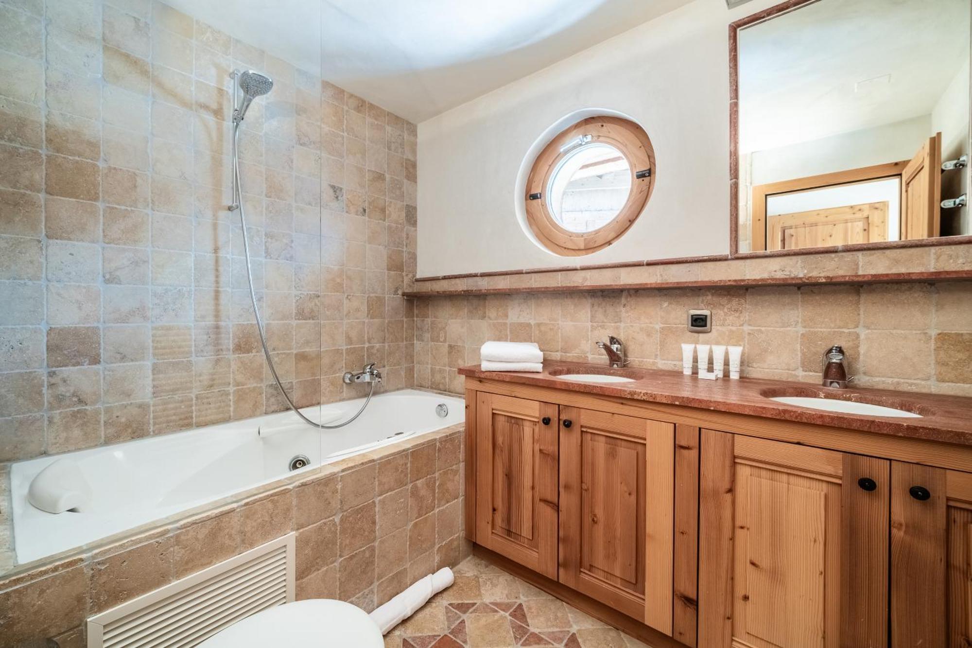 Capel Verbier - By Emerald Stay מראה חיצוני תמונה